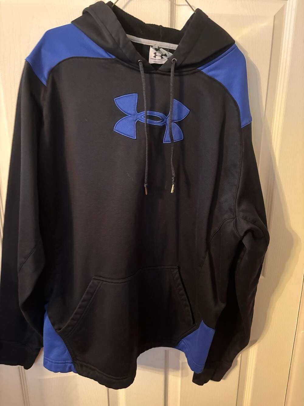 Under Armour Men's Black and Blue Logo Pullover Hoodie Size Large